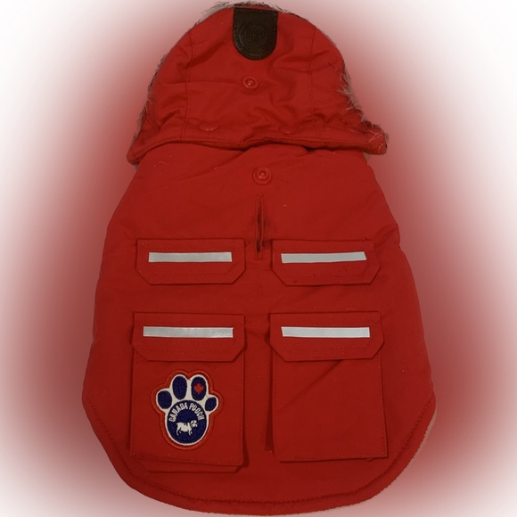 Canada pooch red parka with fur hood - Picture 3 of 4
